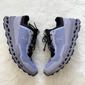 On Running women running shoes purple/ black size 9W